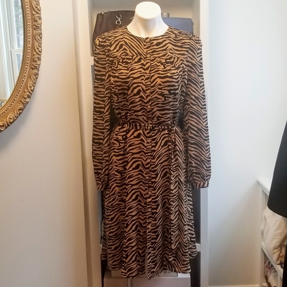 Banana Republic Dresses & Skirts - Banana Republic Dress,Size 6